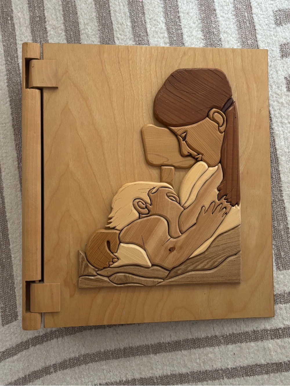 5/$25 Vintage Wood Intarsia Mother and Child Photo Album